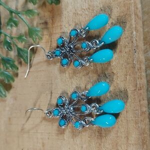 E845 Silver Howlite Dainty Western Beaded Dangle Earrings